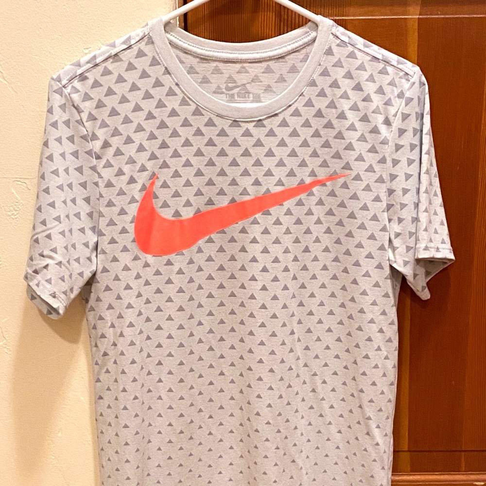 Nike Men’s T-Shirt
